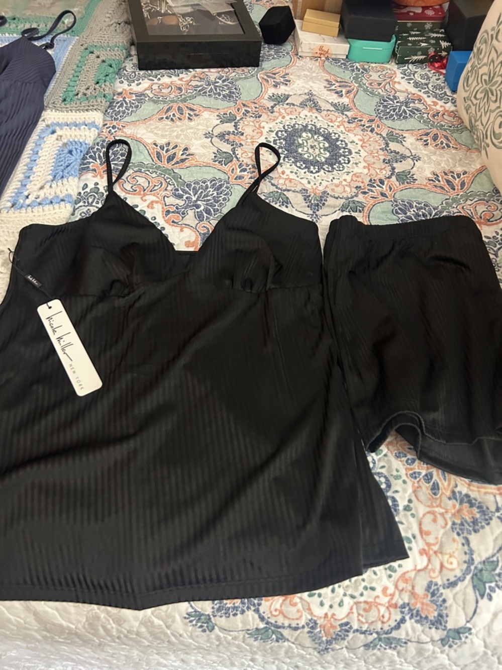 Black Ribbed Satin Cami and Shorts Set by Nicole Miller New York - Picture 3 of 6